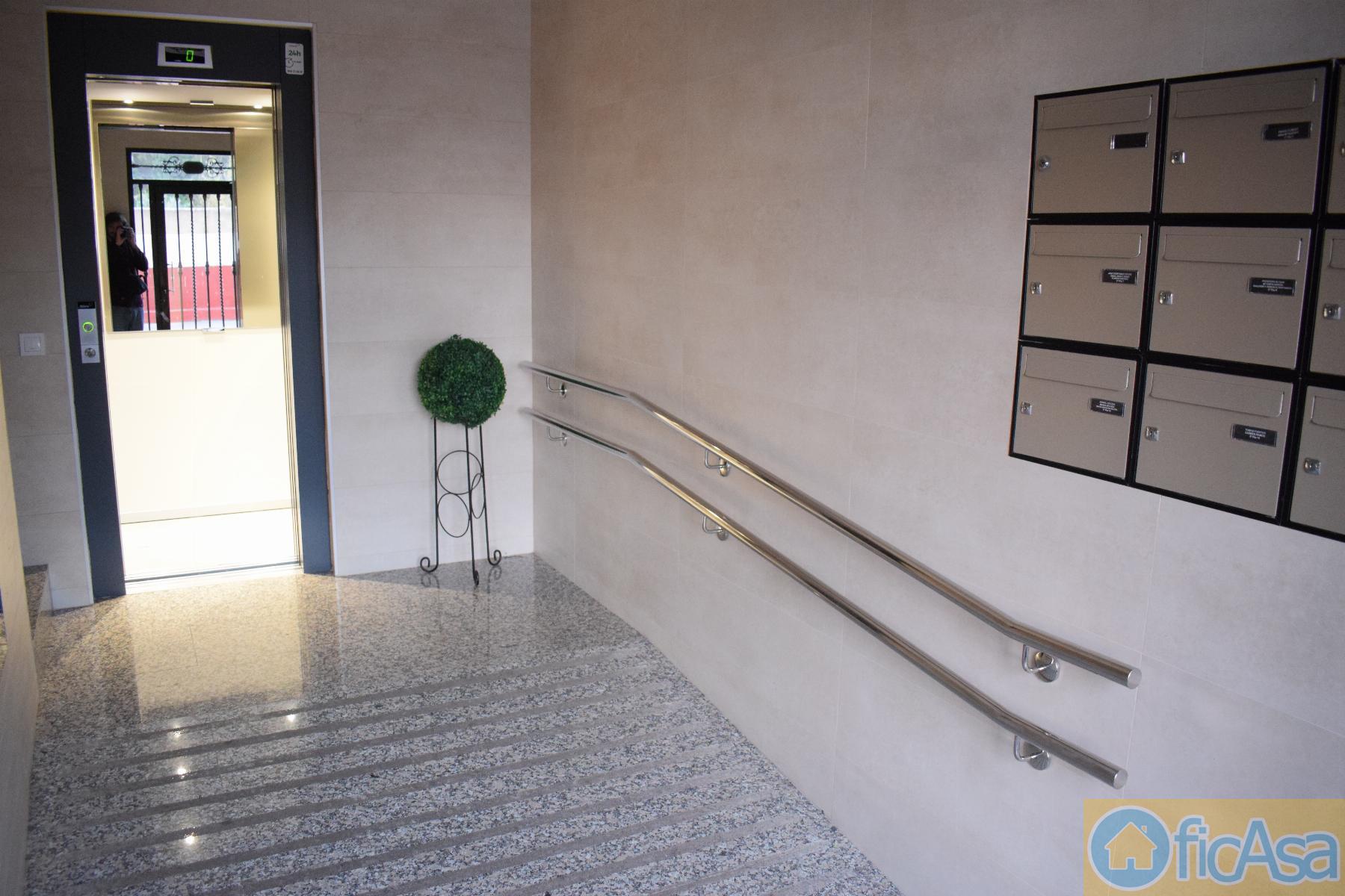 For sale of flat in Castellón