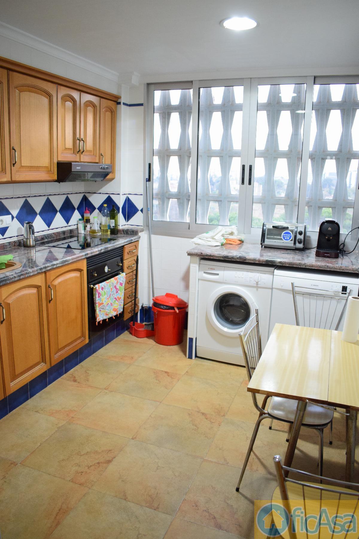For sale of flat in Castellón