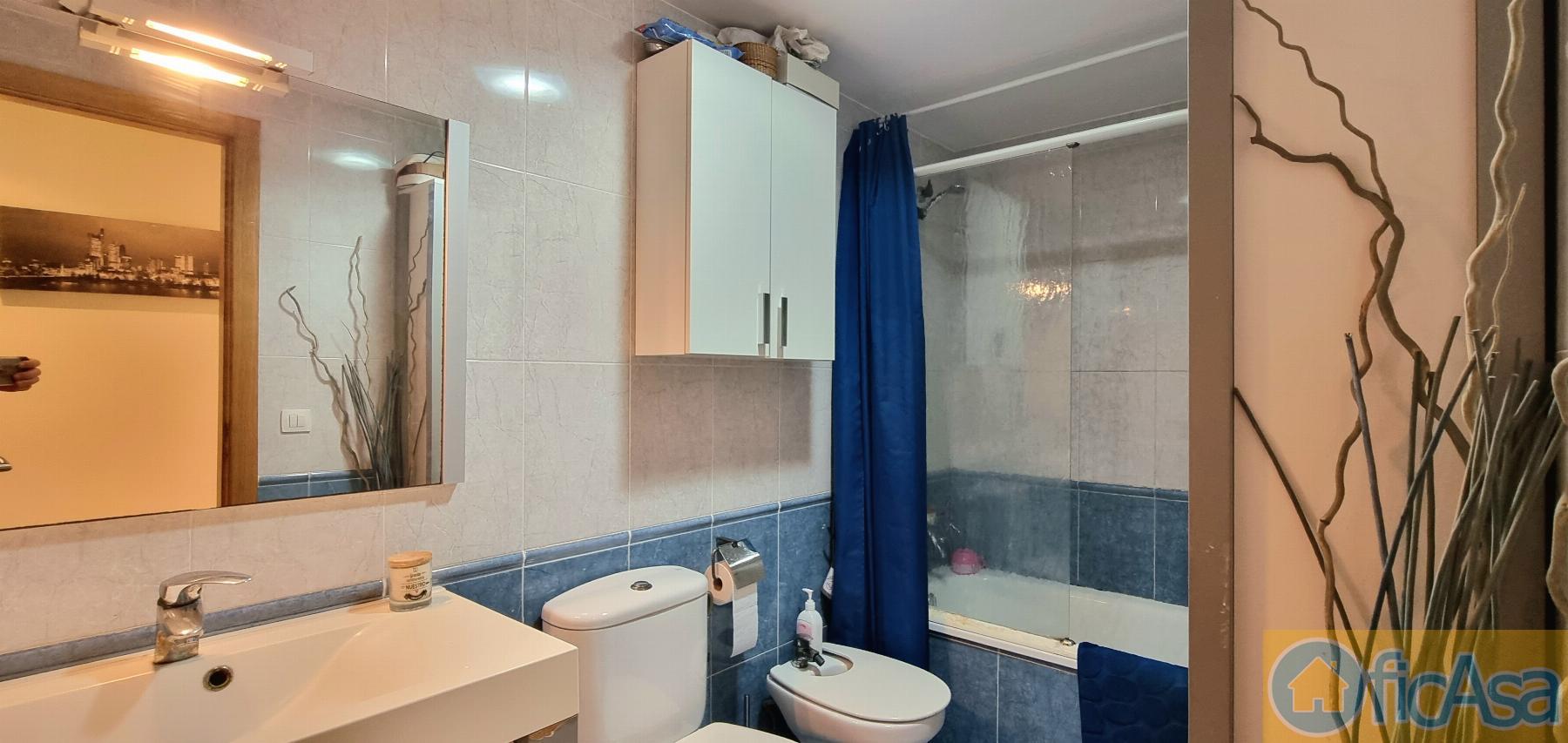 For sale of flat in Castellón