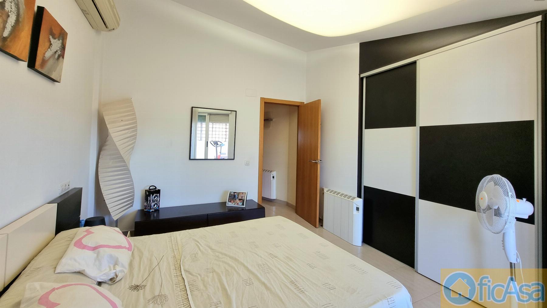 For sale of flat in Castellón