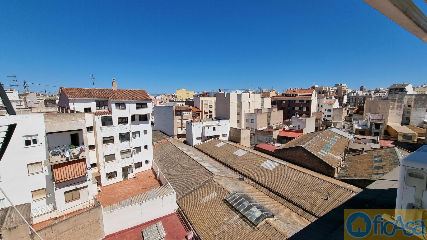 For sale of flat in Castellón
