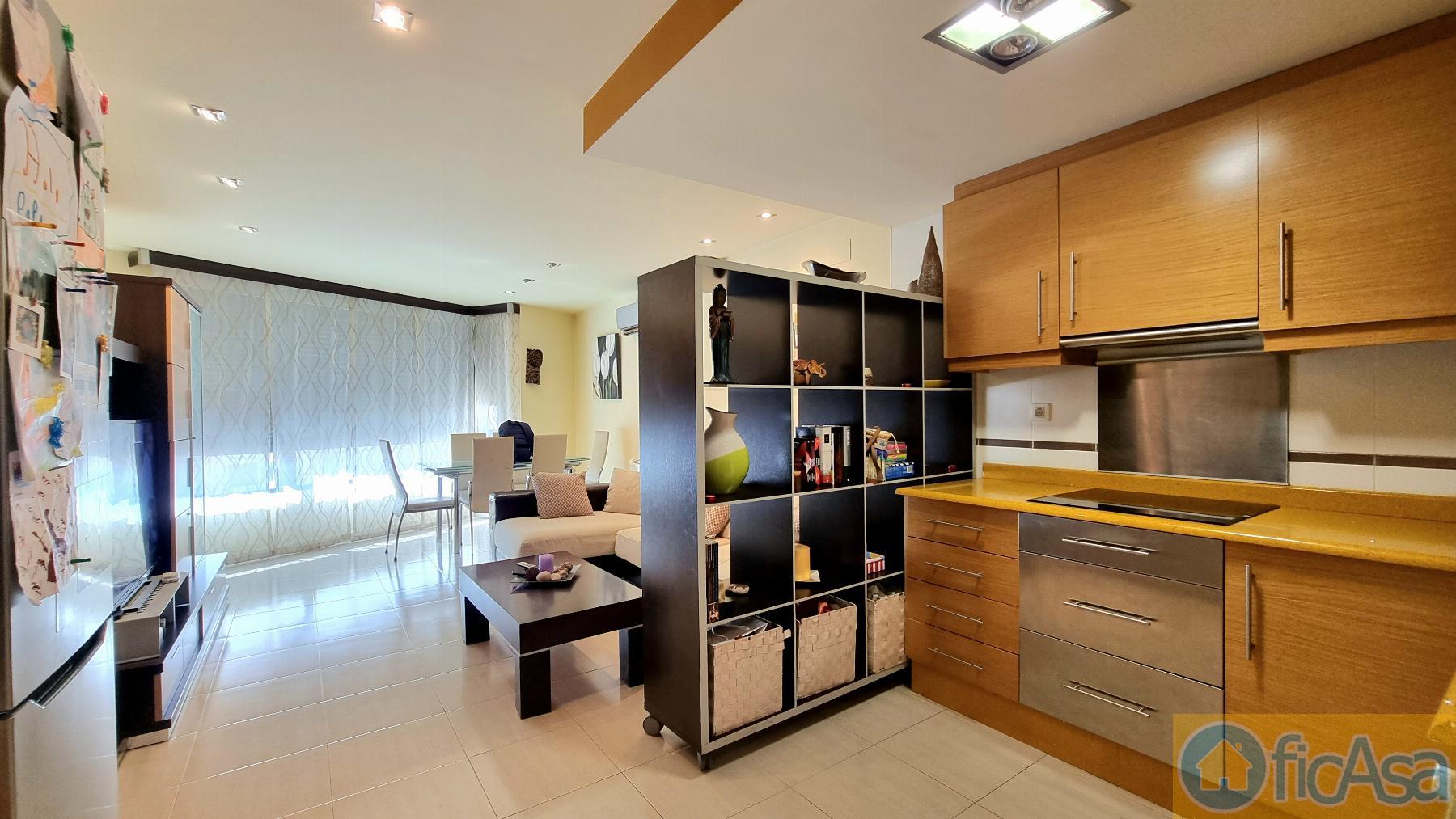 For sale of flat in Castellón