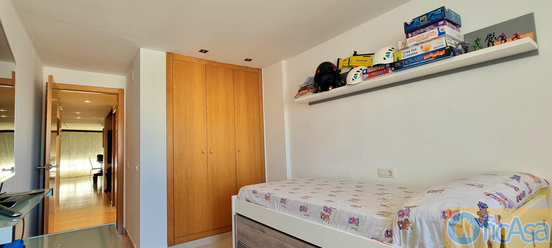 For sale of flat in Castellón