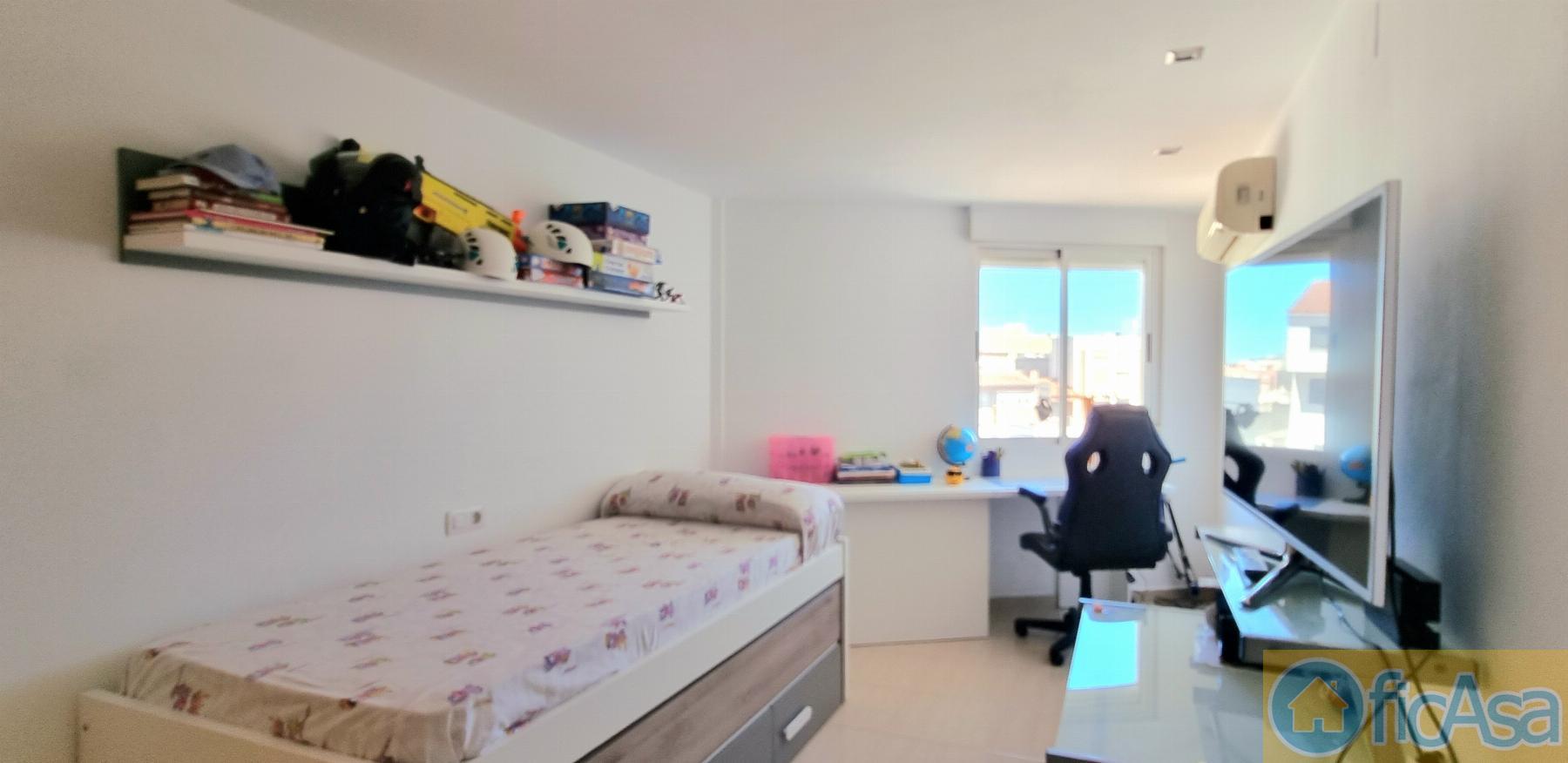 For sale of flat in Castellón