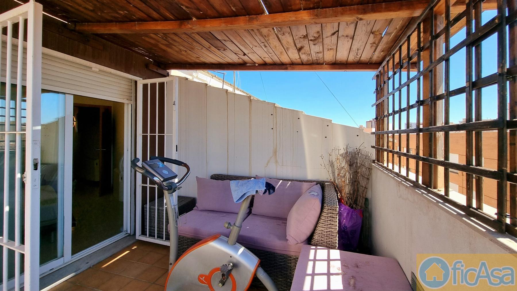 For sale of flat in Castellón