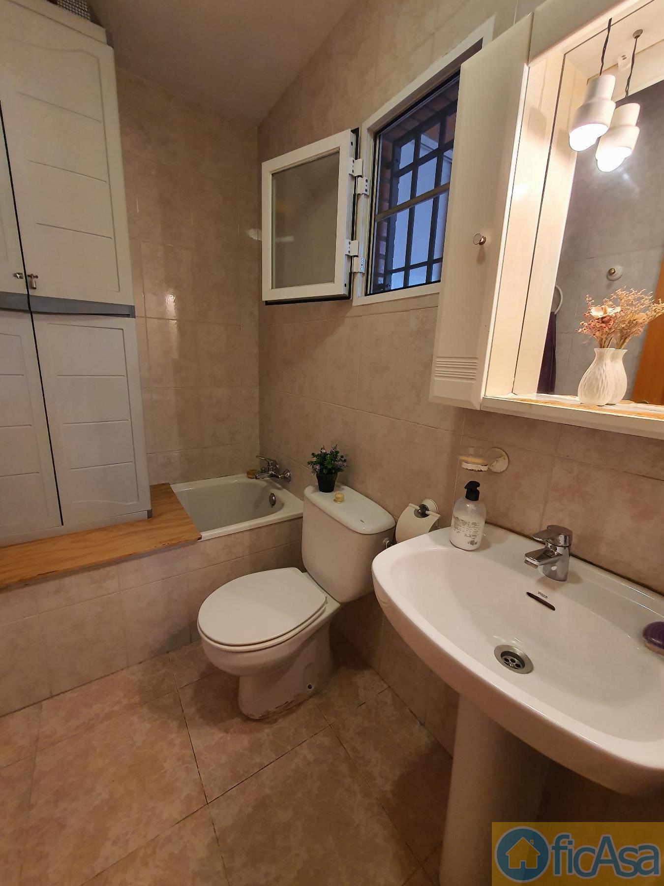 For sale of house in Castellón