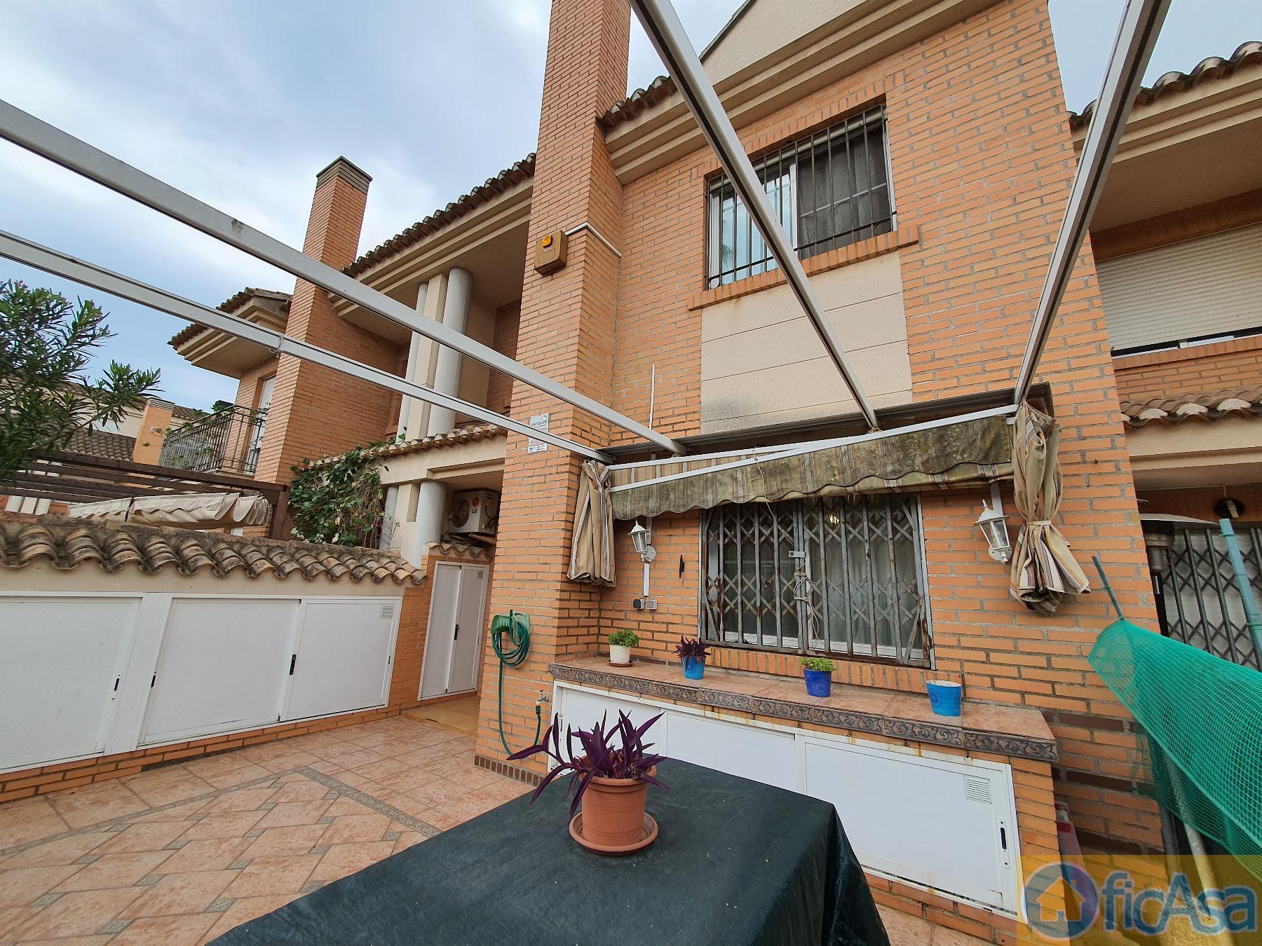 For sale of house in Castellón