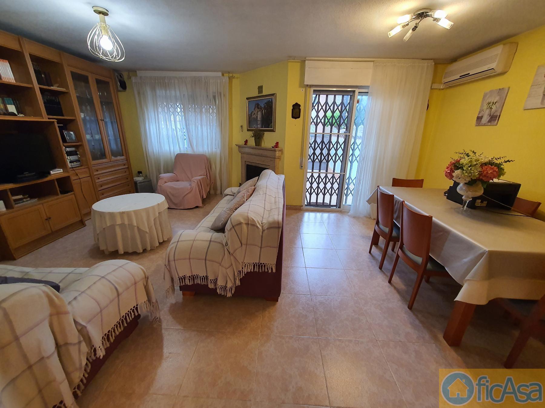 For sale of house in Castellón