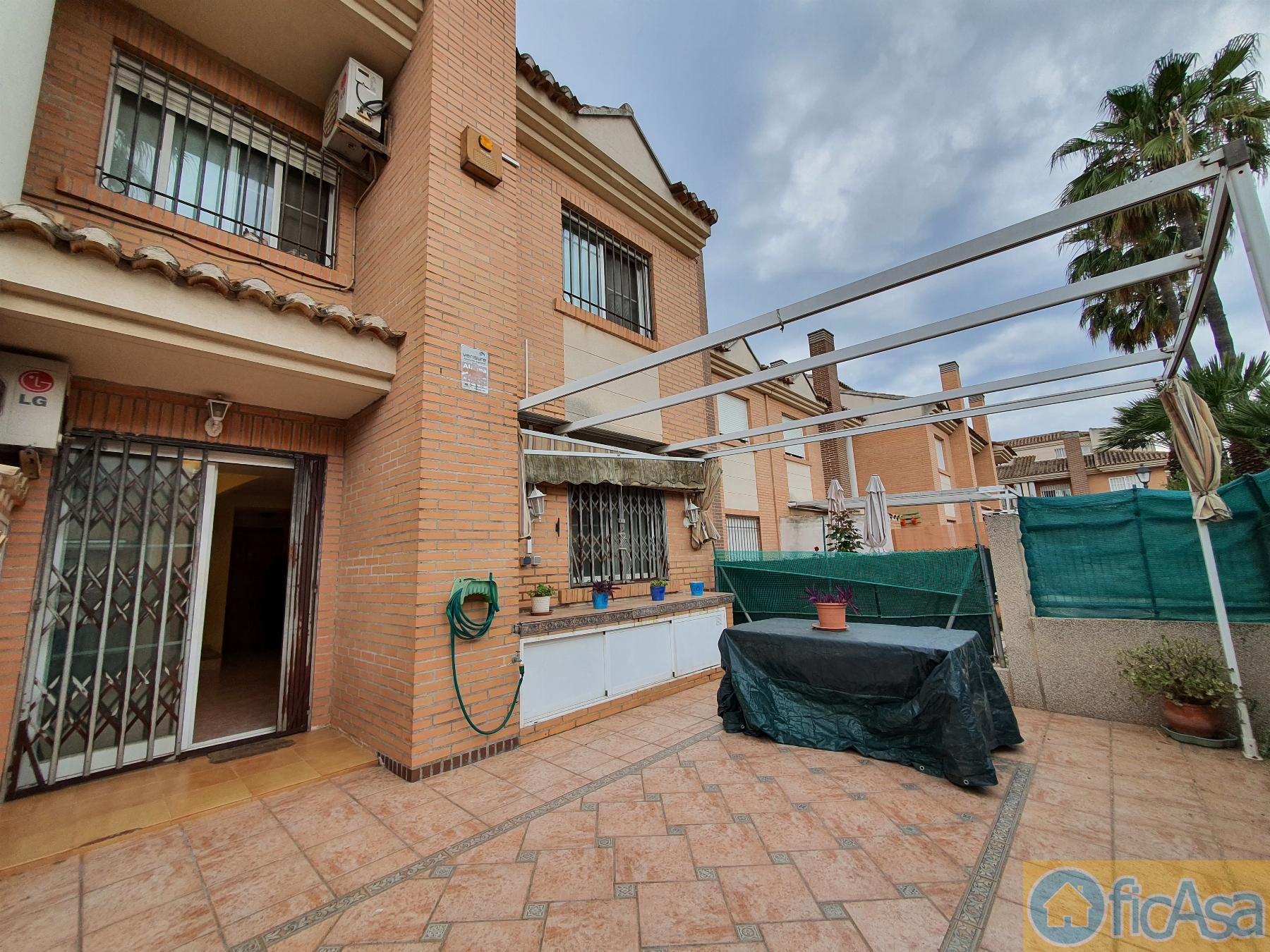 For sale of house in Castellón