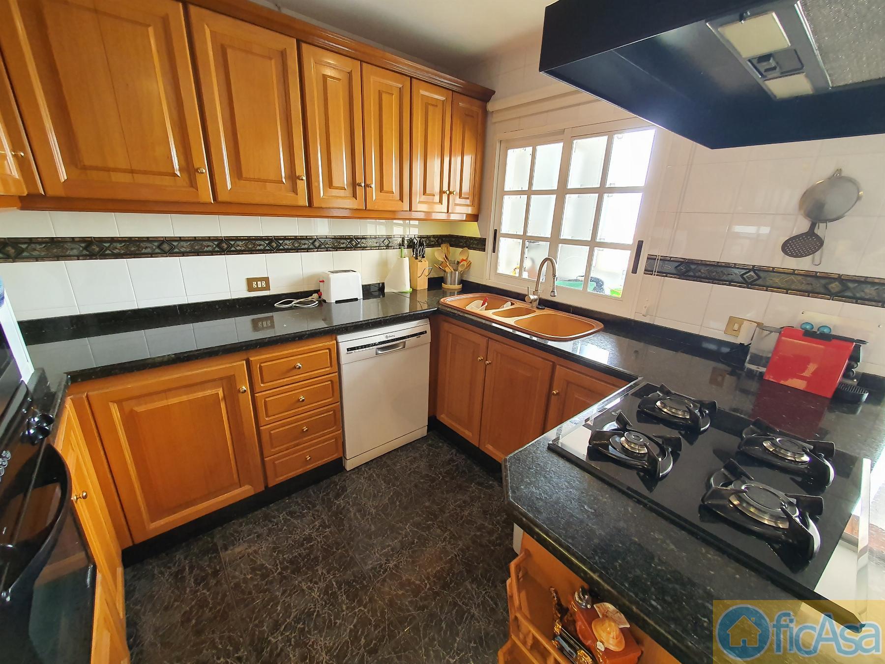 For sale of penthouse in Castellón