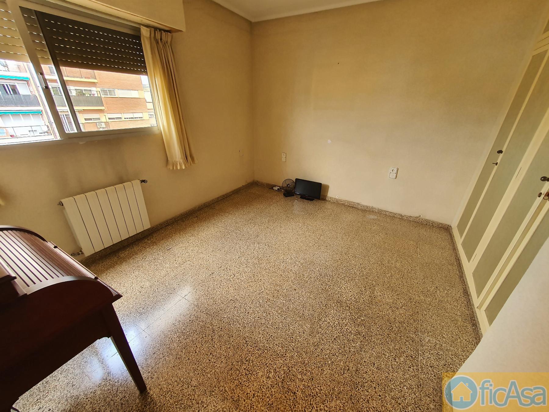 For sale of penthouse in Castellón
