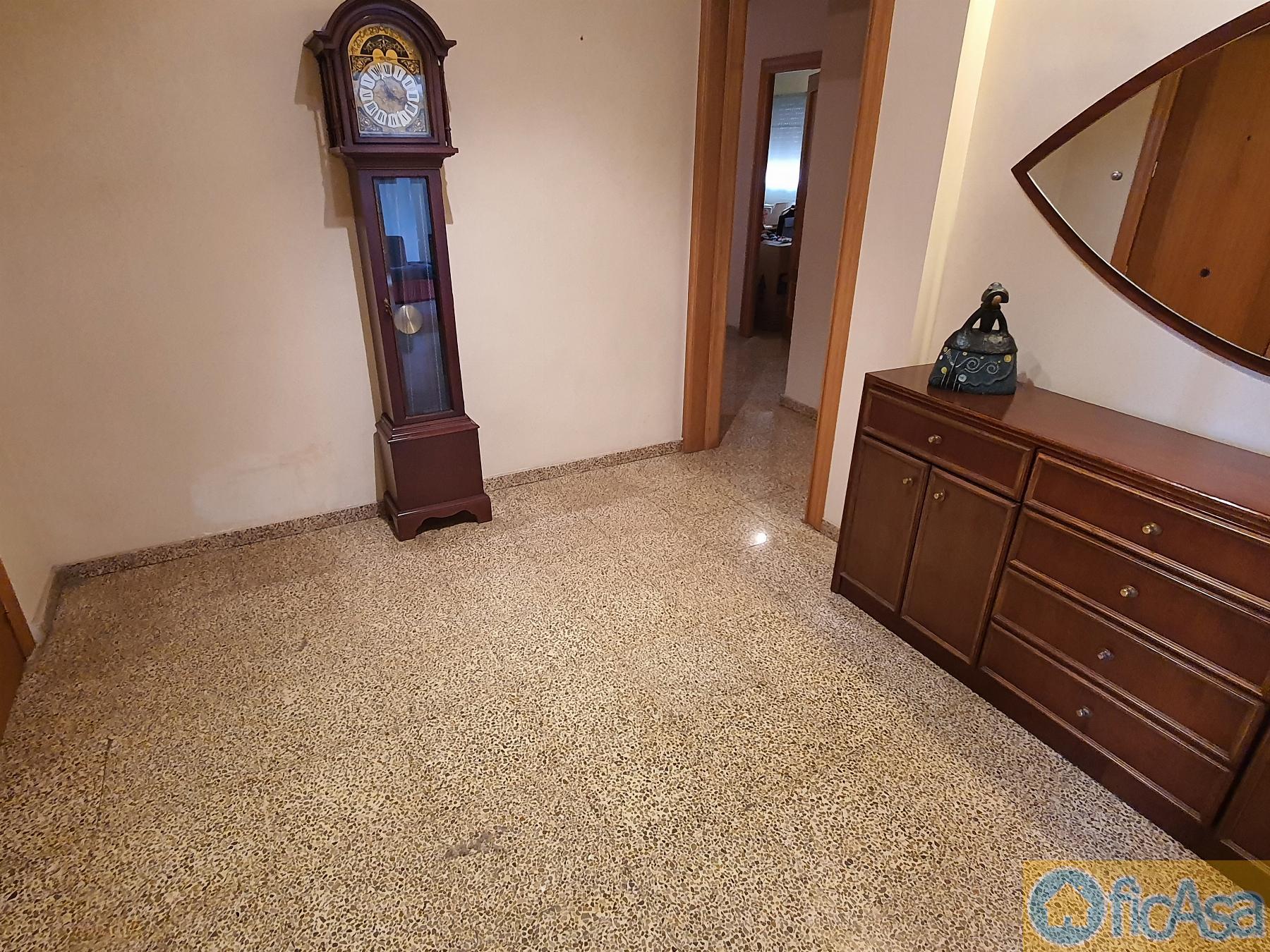 For sale of penthouse in Castellón
