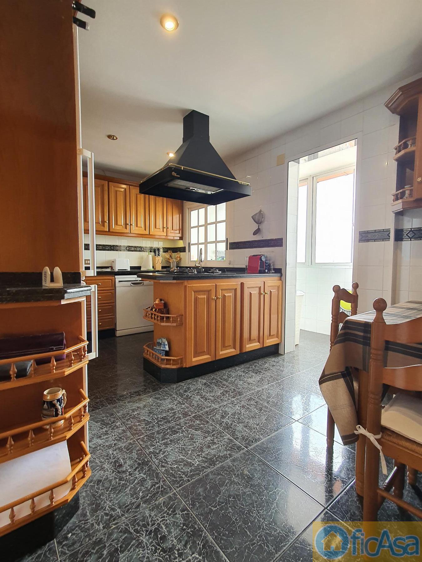 For sale of penthouse in Castellón