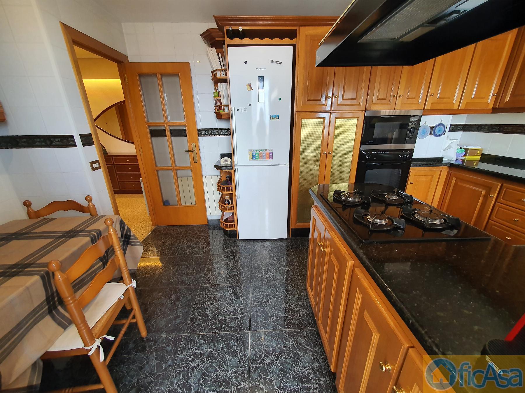 For sale of penthouse in Castellón