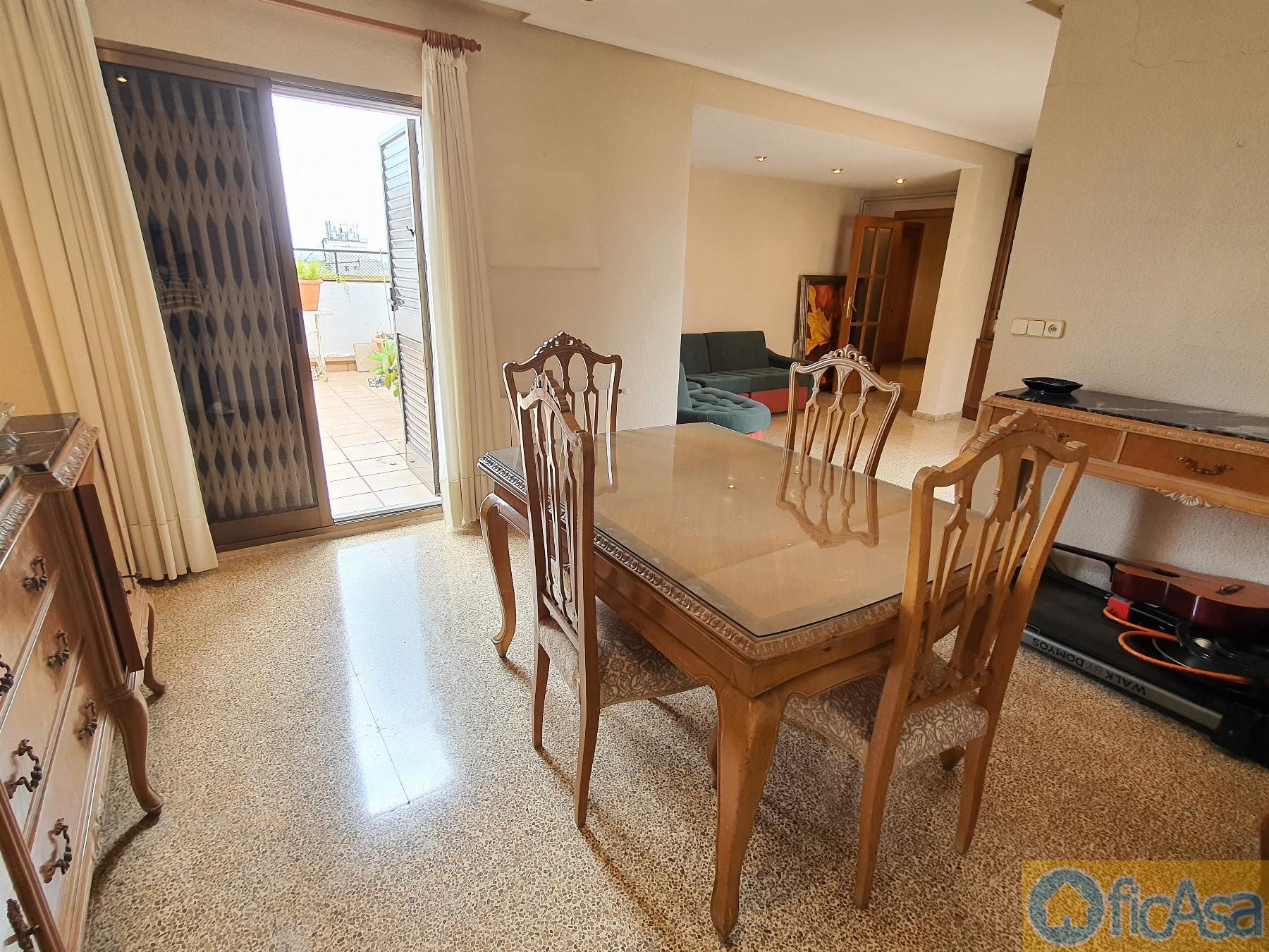For sale of penthouse in Castellón