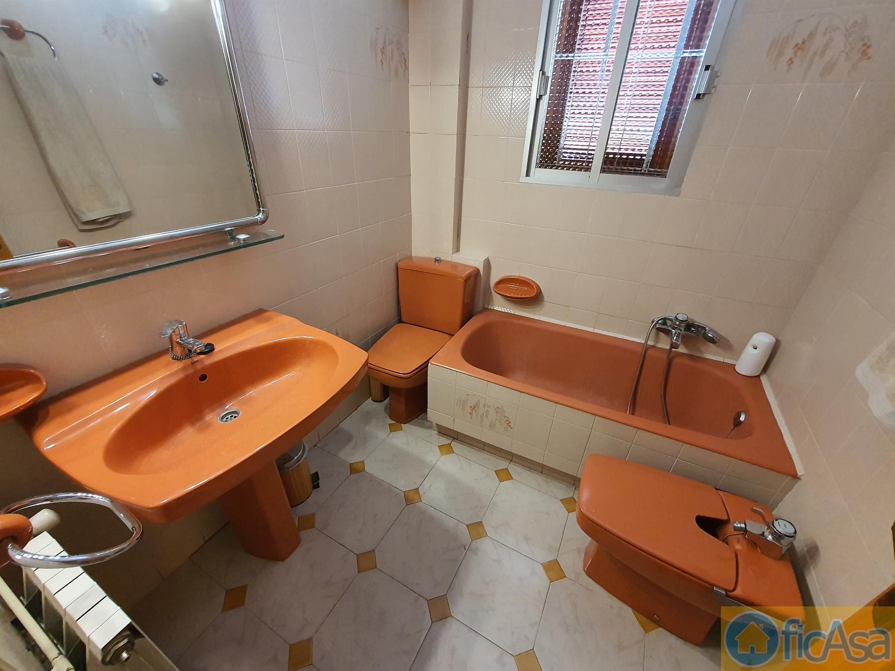 For sale of penthouse in Castellón