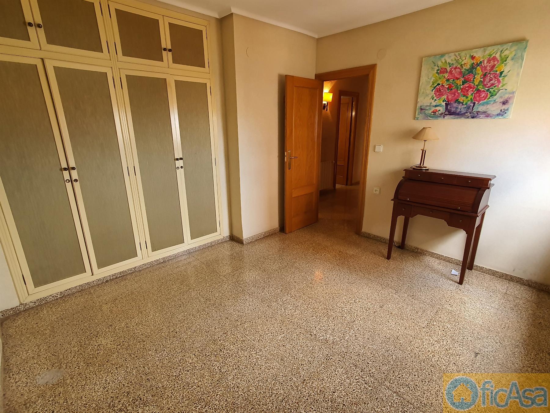 For sale of penthouse in Castellón