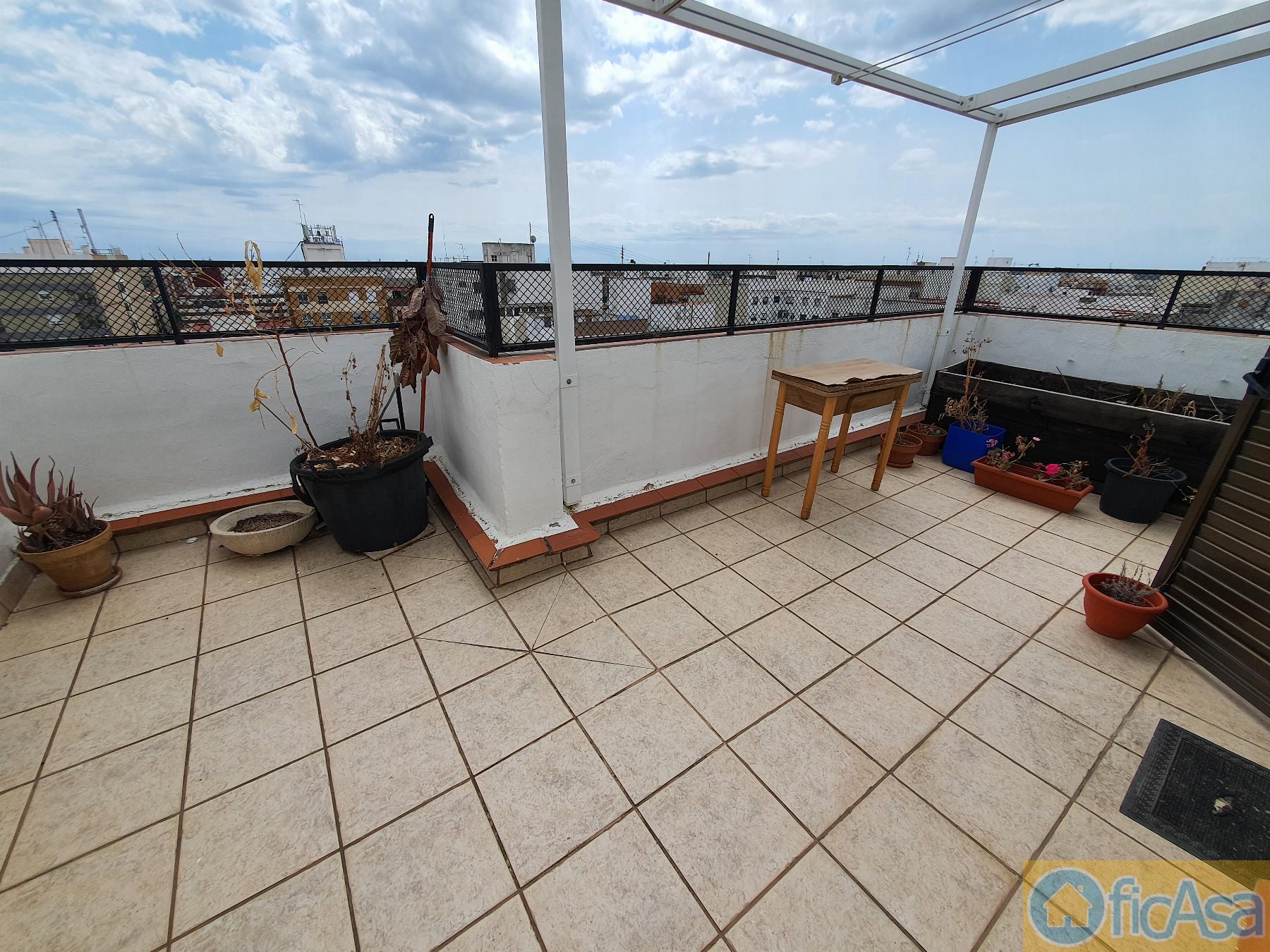 For sale of penthouse in Castellón