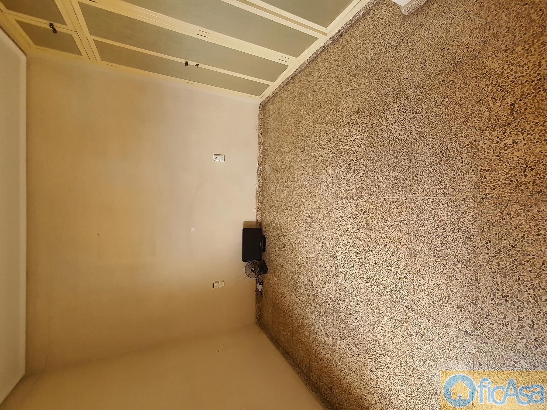 For sale of penthouse in Castellón