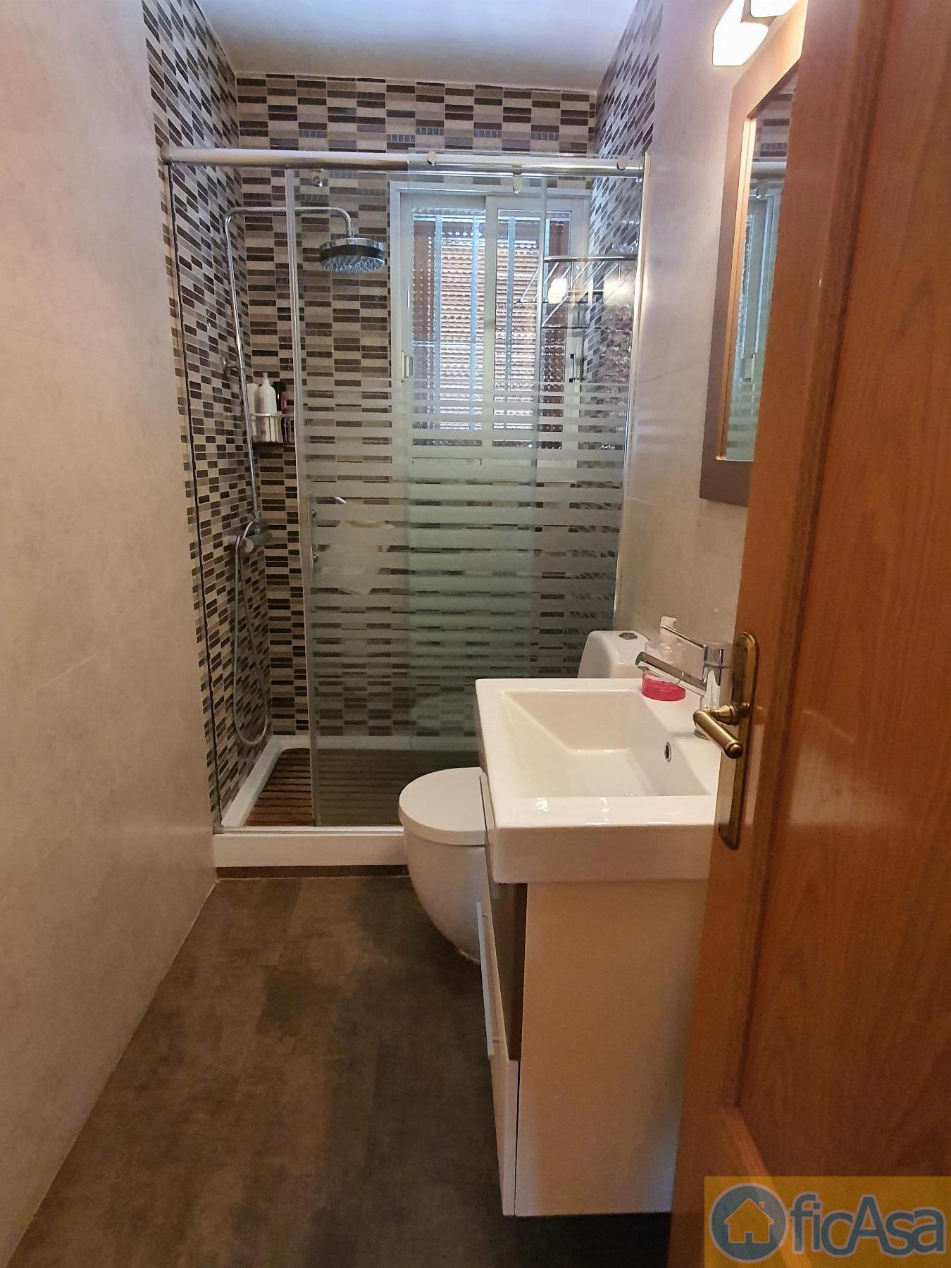 For sale of penthouse in Castellón