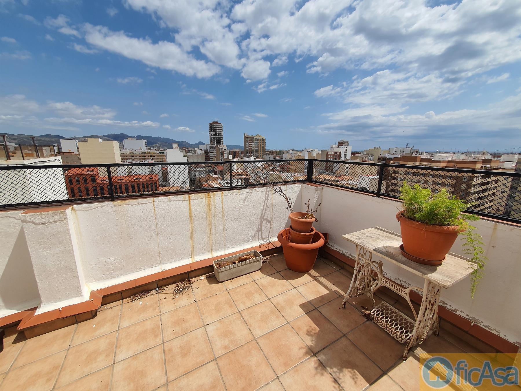 For sale of penthouse in Castellón