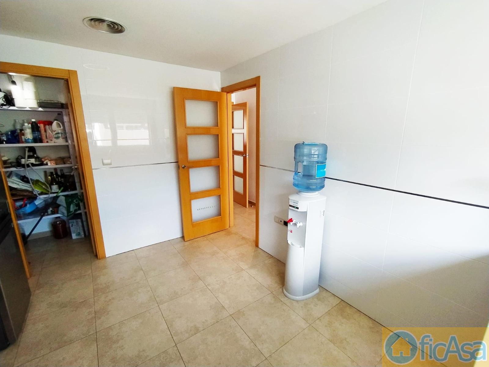 For sale of house in Castellón