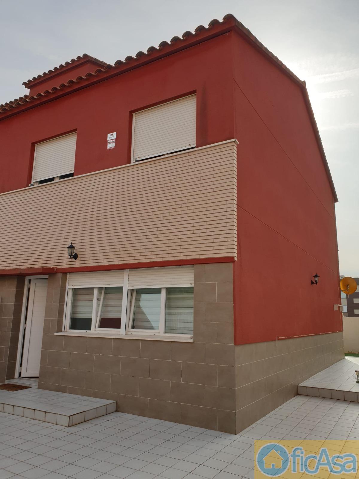 For sale of house in Castellón