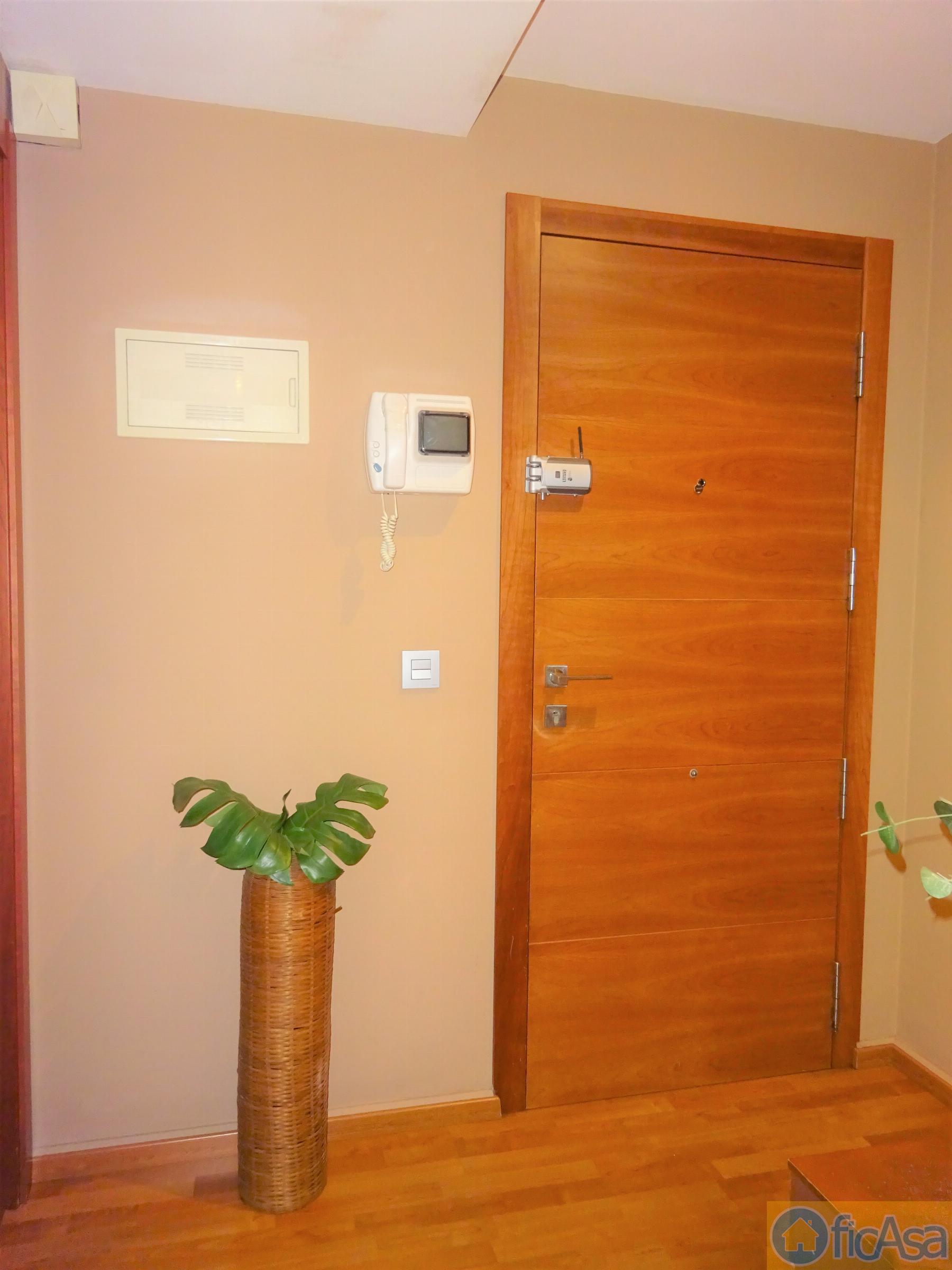 For sale of flat in Castellón