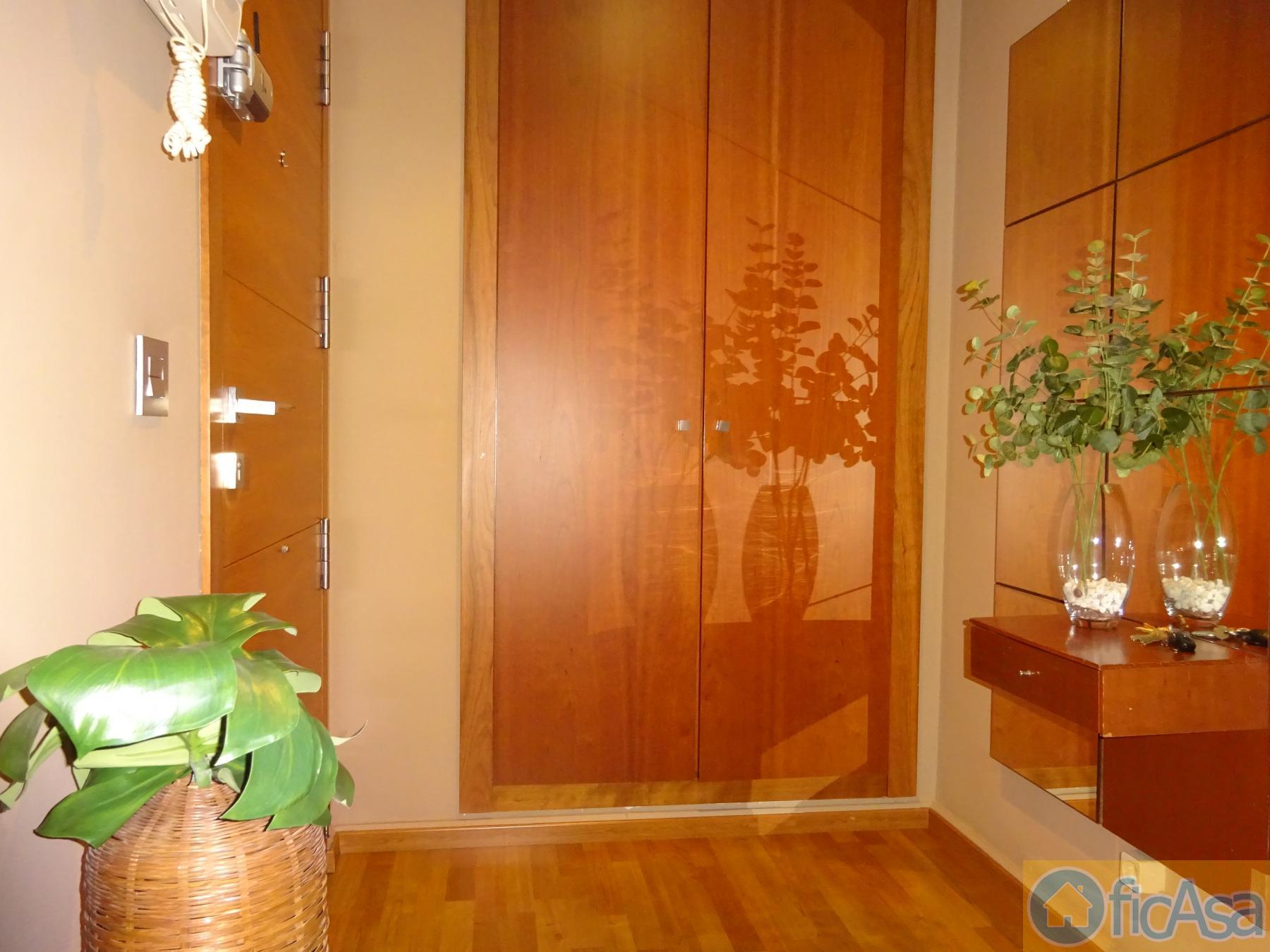 For sale of flat in Castellón