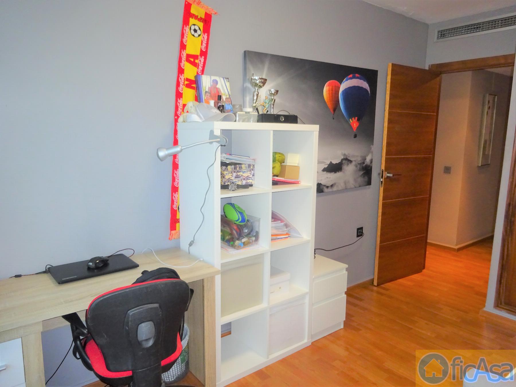 For sale of flat in Castellón