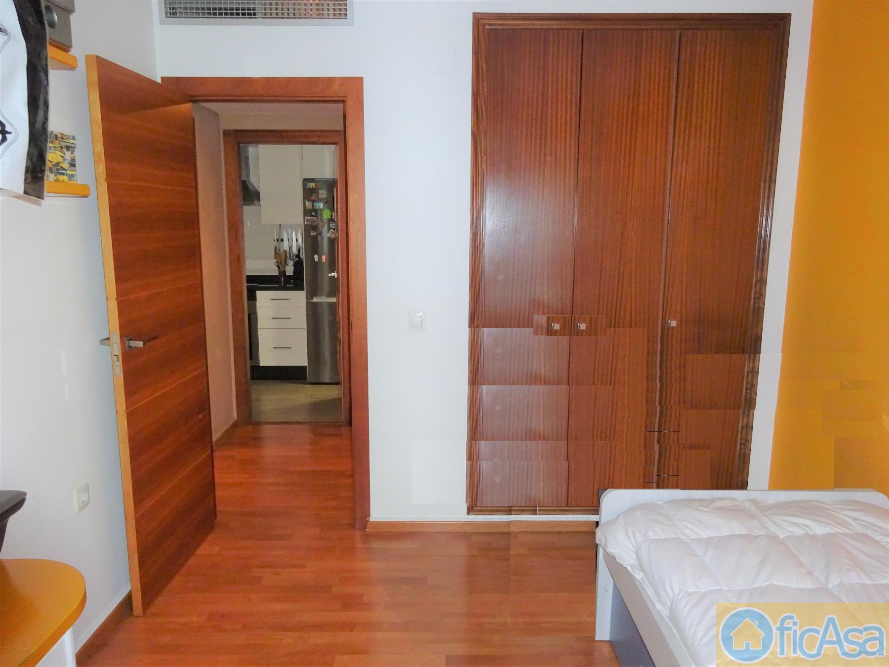 For sale of flat in Castellón
