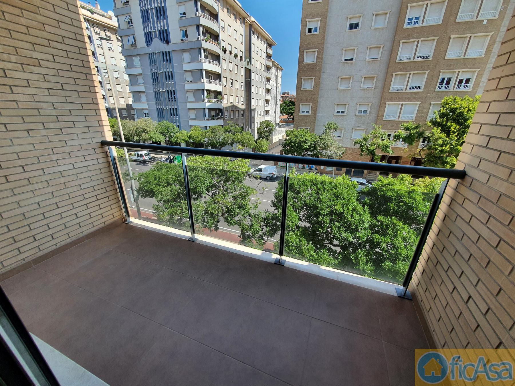 For sale of flat in Castellón