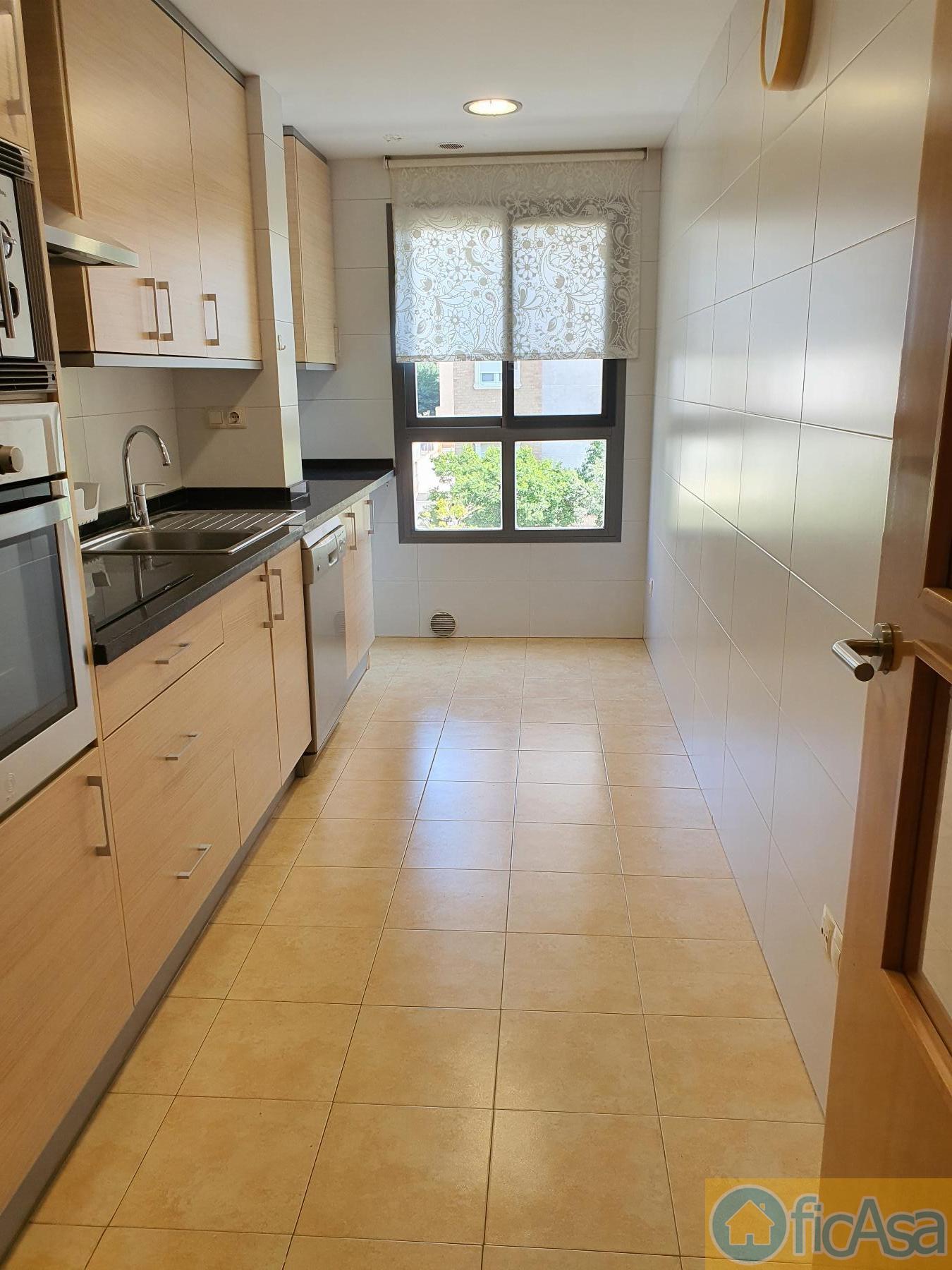For sale of flat in Castellón