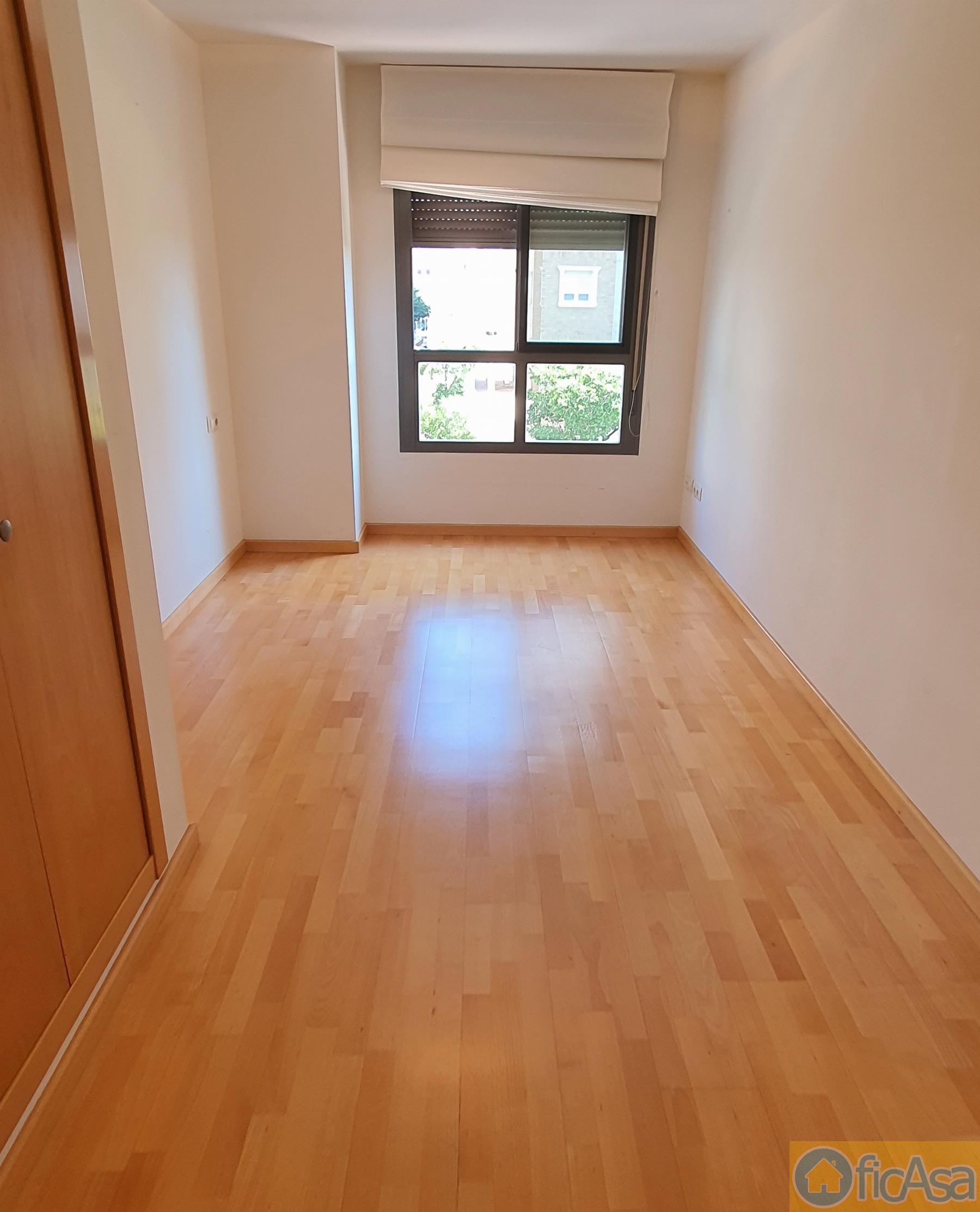 For sale of flat in Castellón