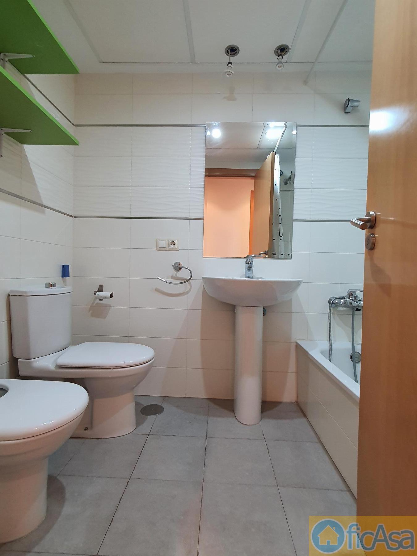 For sale of flat in Castellón