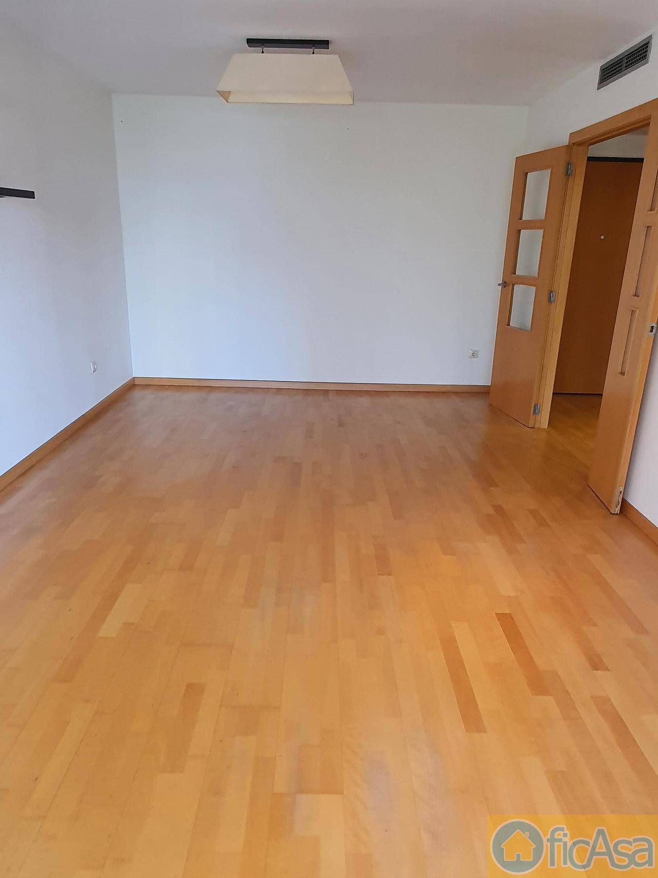 For sale of flat in Castellón