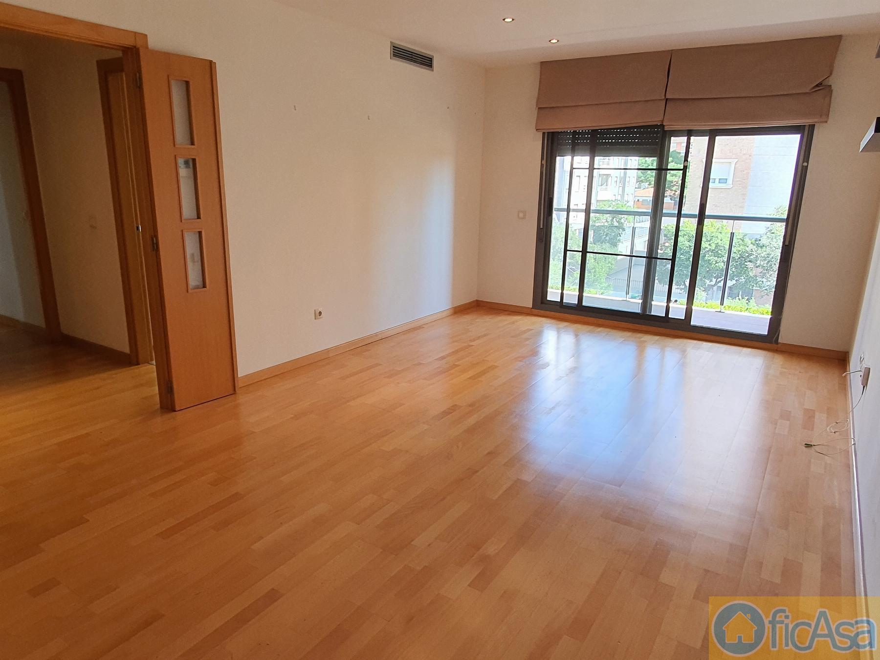 For sale of flat in Castellón