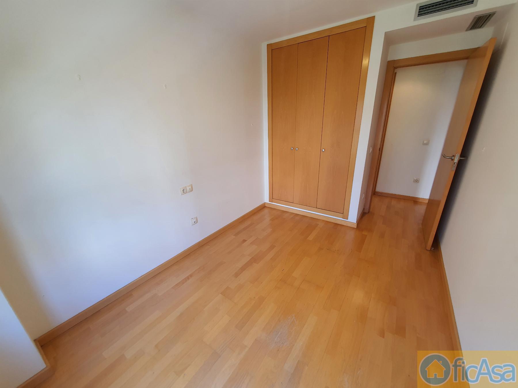 For sale of flat in Castellón