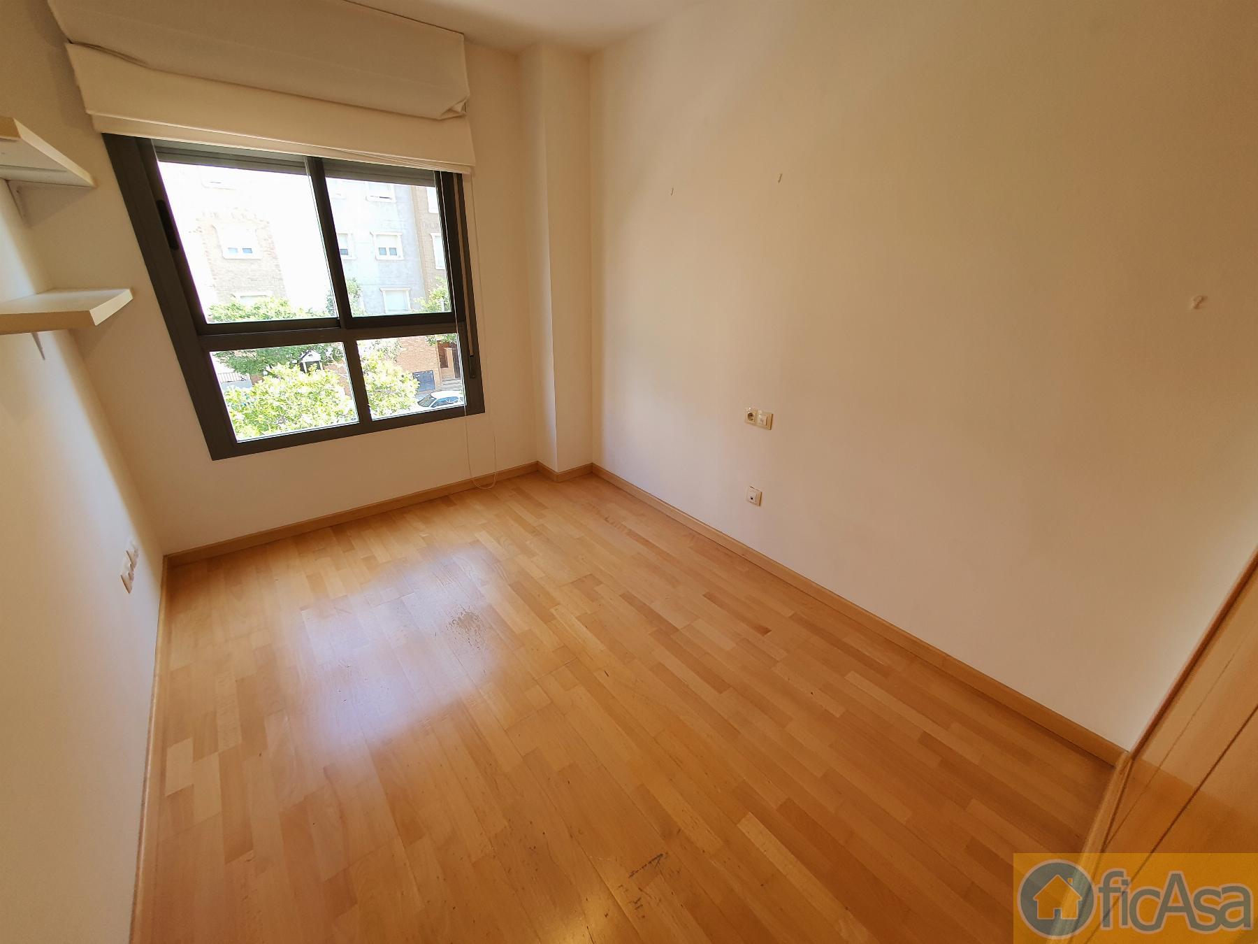 For sale of flat in Castellón