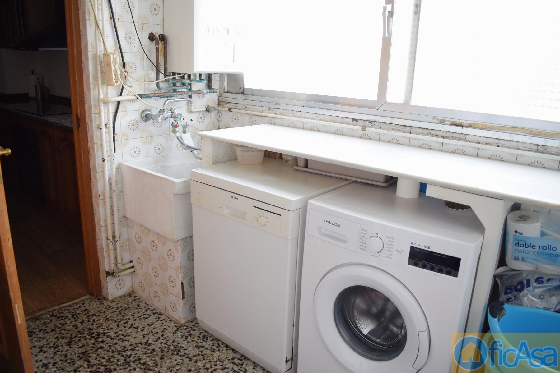For sale of flat in Castellón