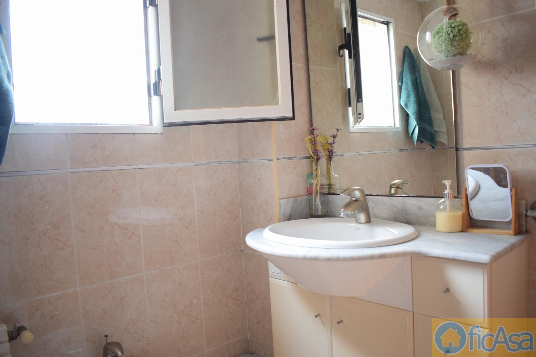 For sale of flat in Castellón