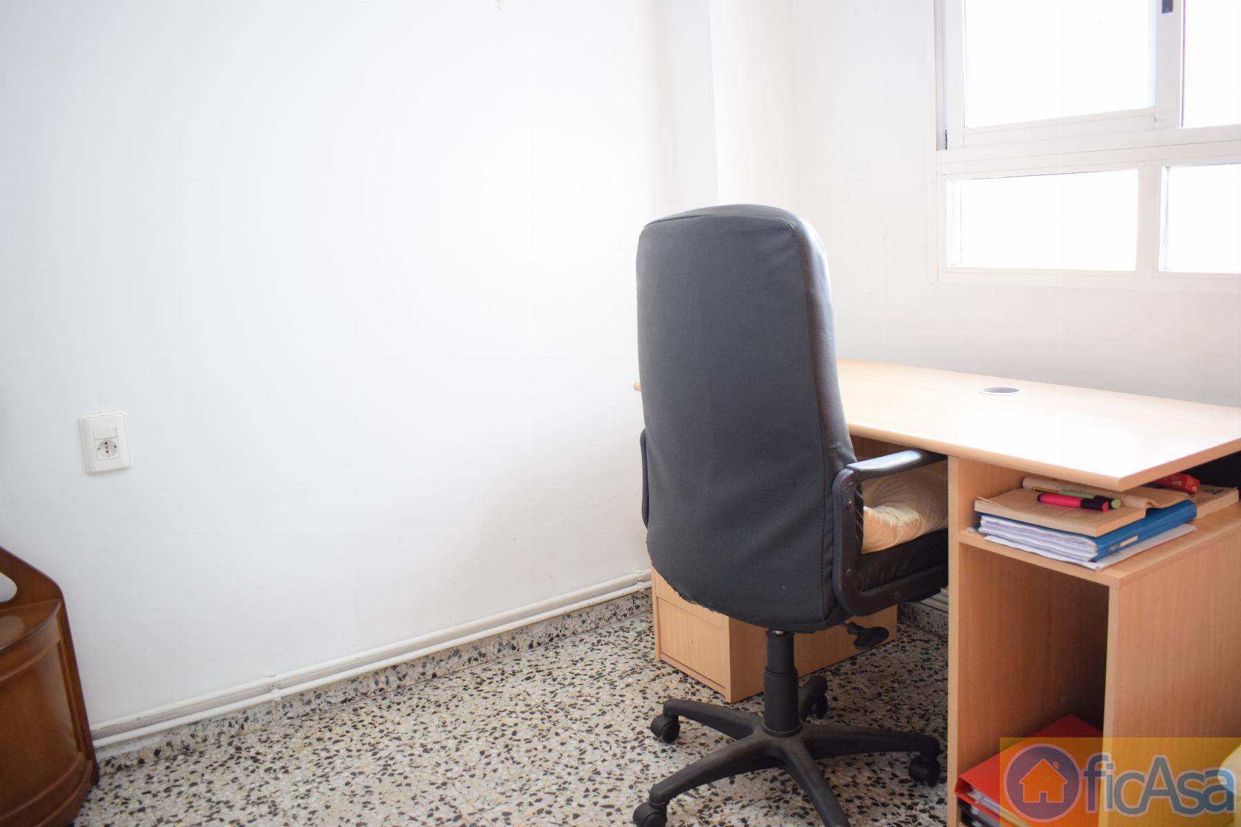 For sale of flat in Castellón