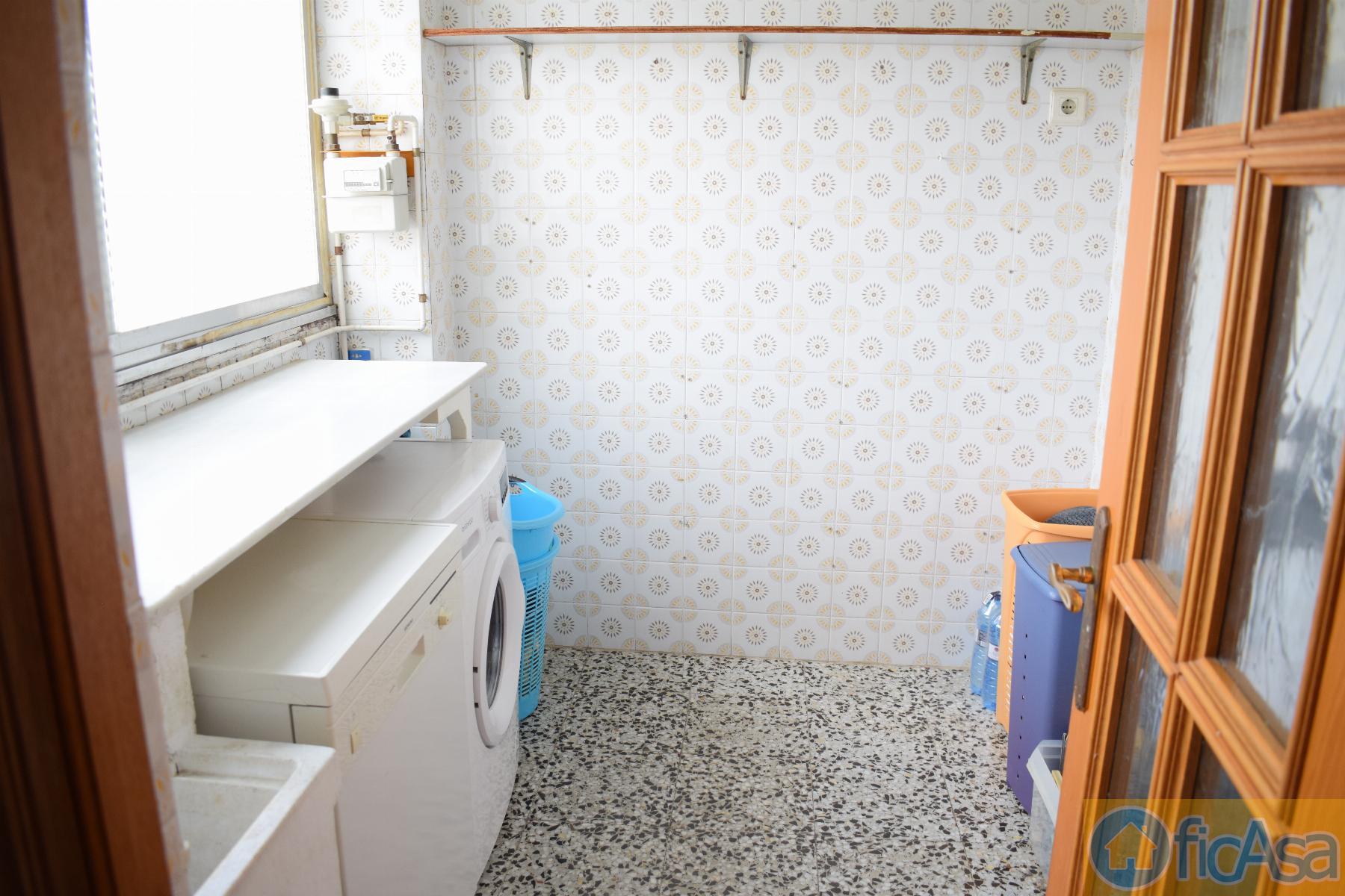 For sale of flat in Castellón