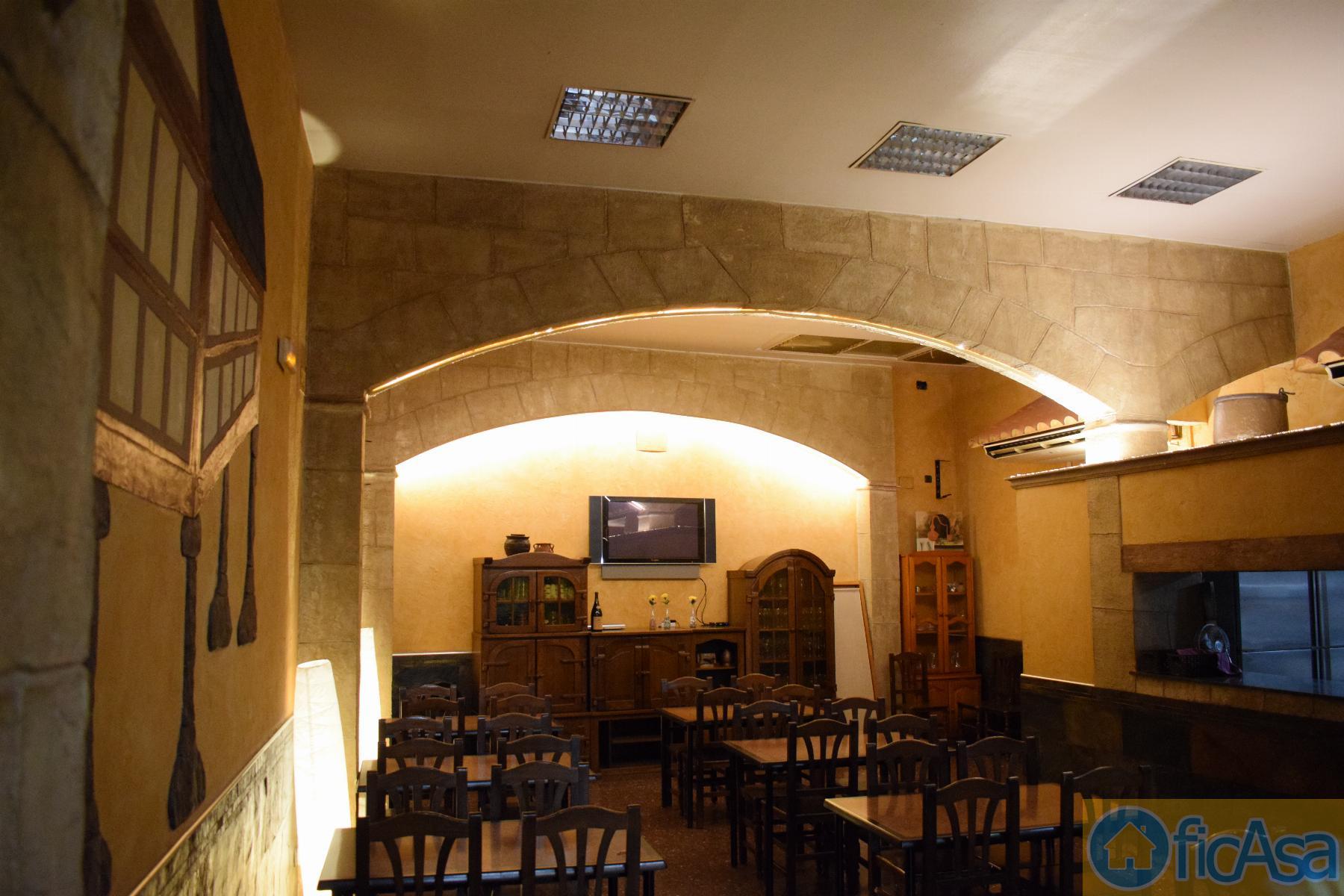 For sale of commercial in Castellón