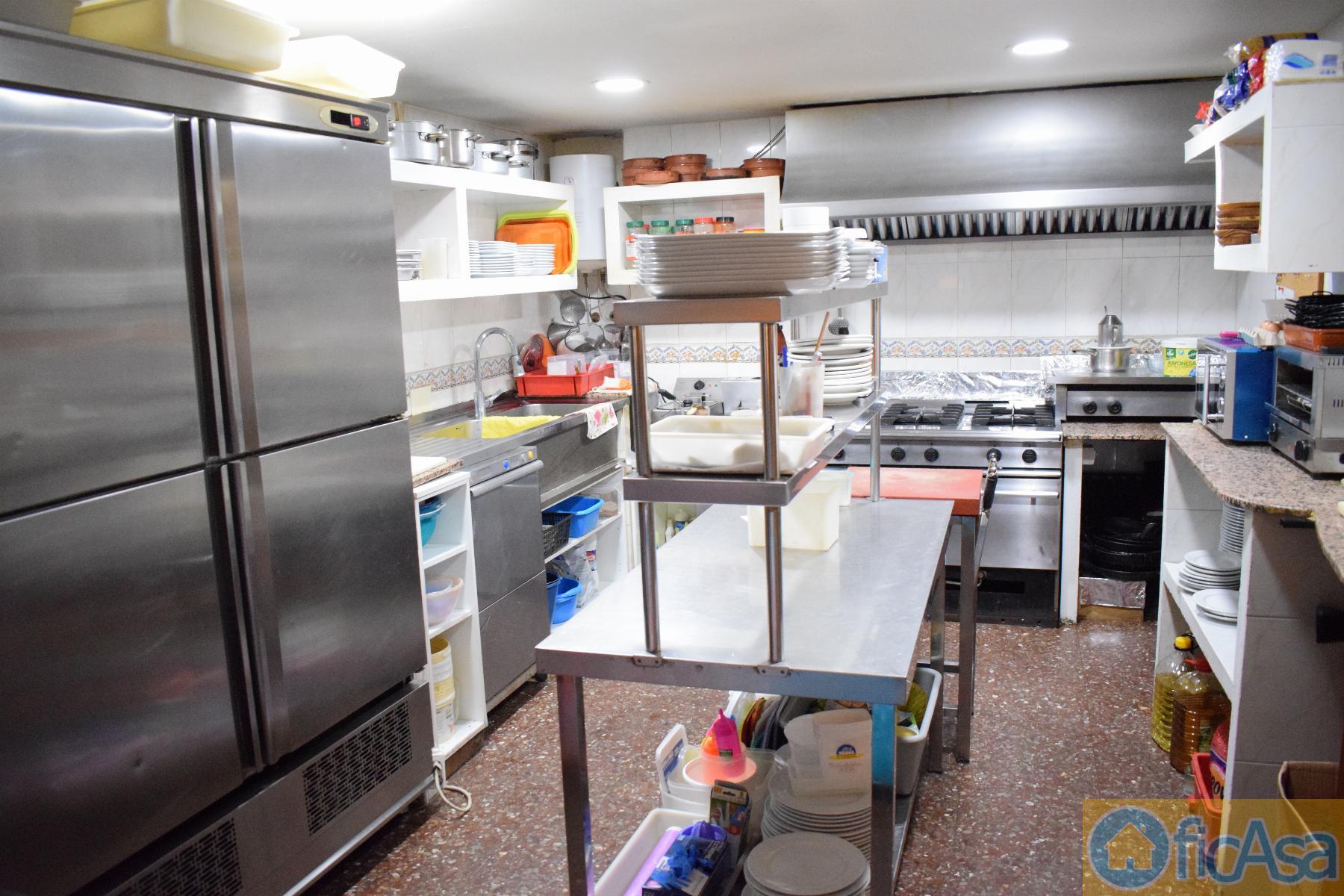 For sale of commercial in Castellón