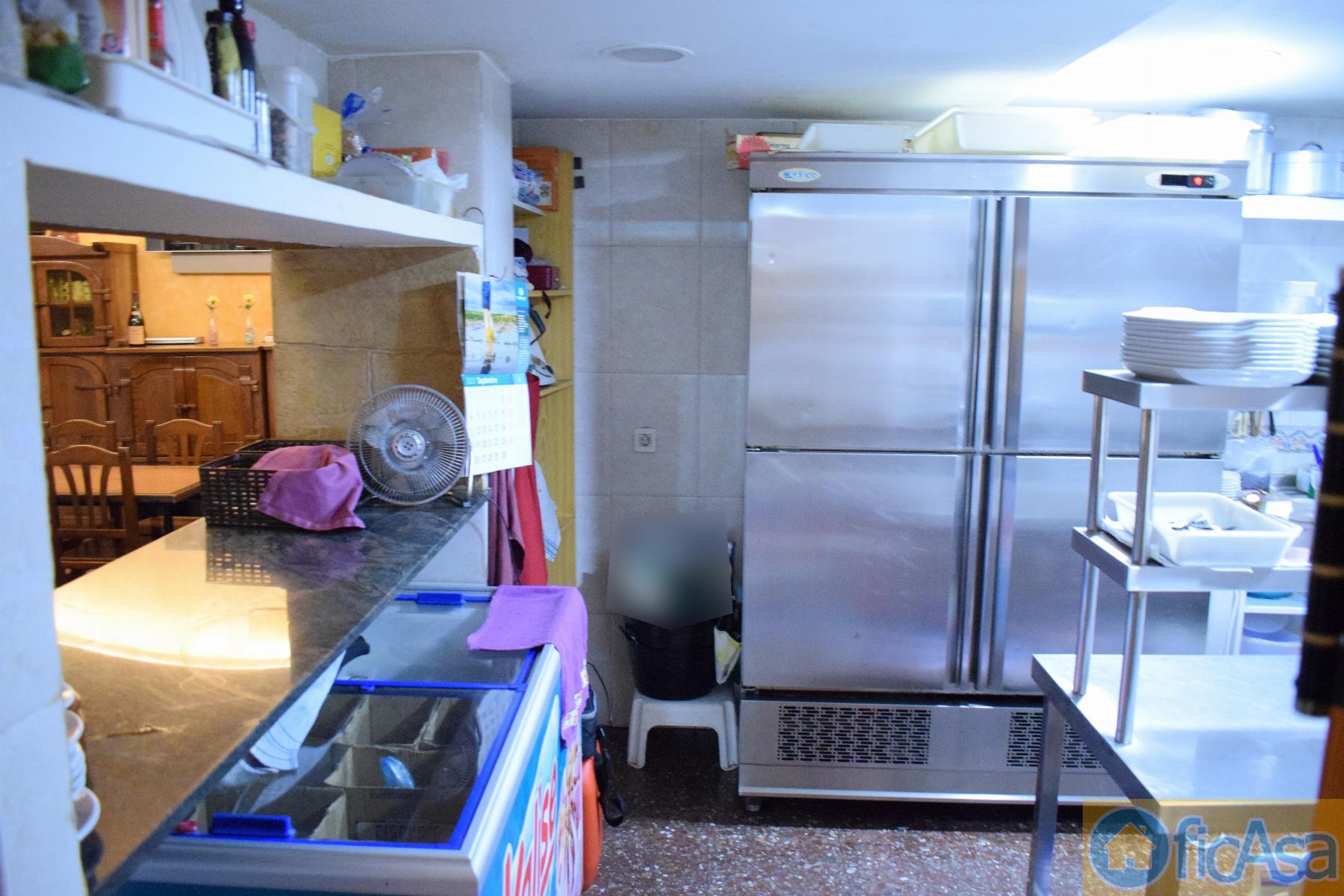 For sale of commercial in Castellón