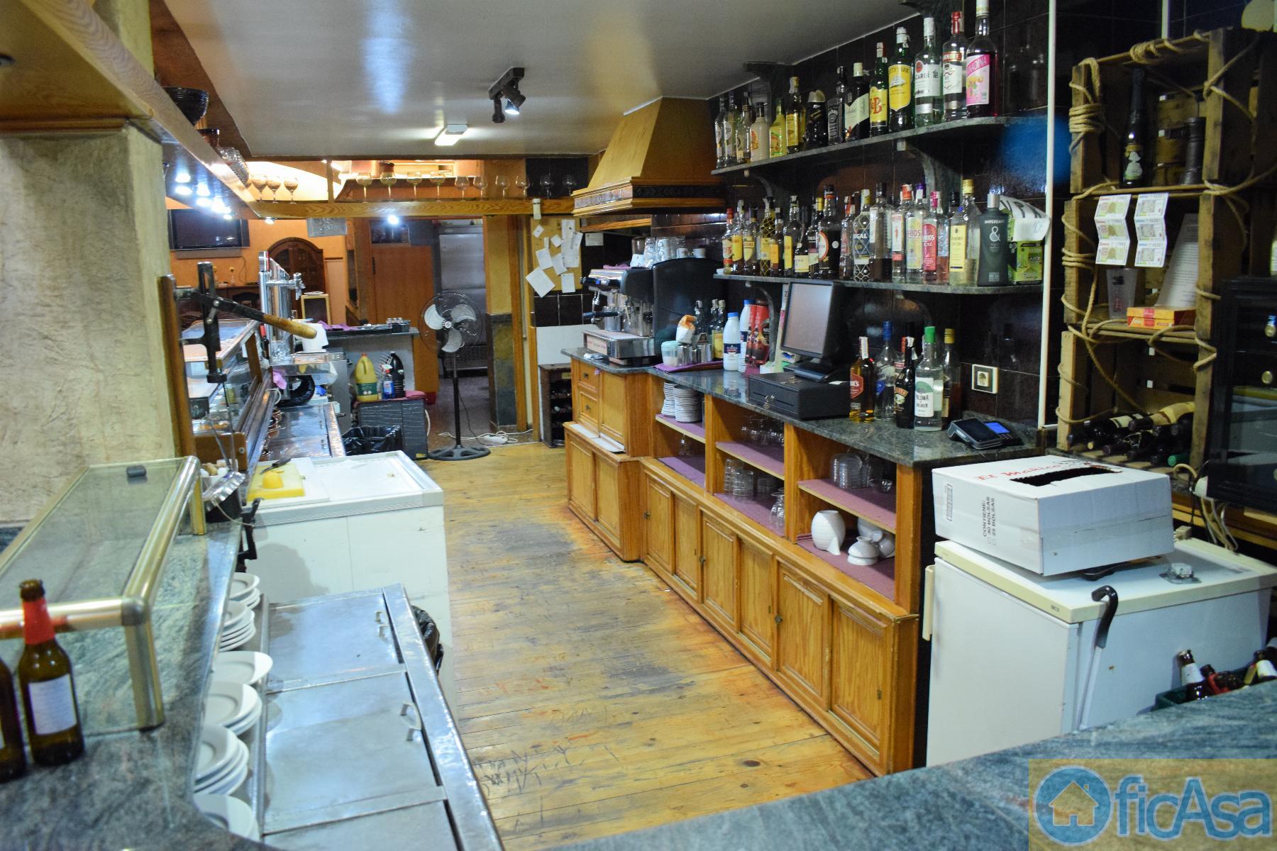 For sale of commercial in Castellón