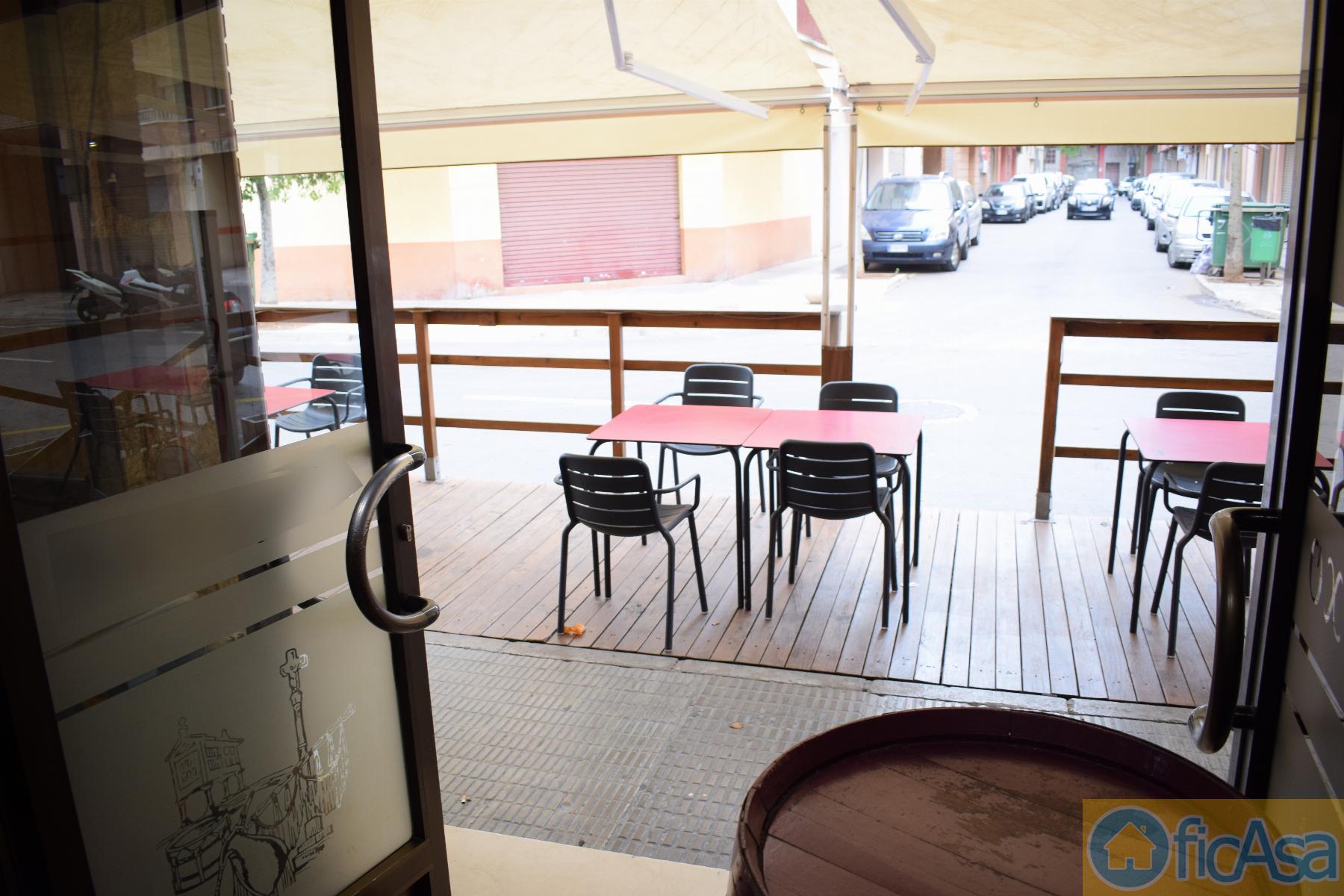 For sale of commercial in Castellón