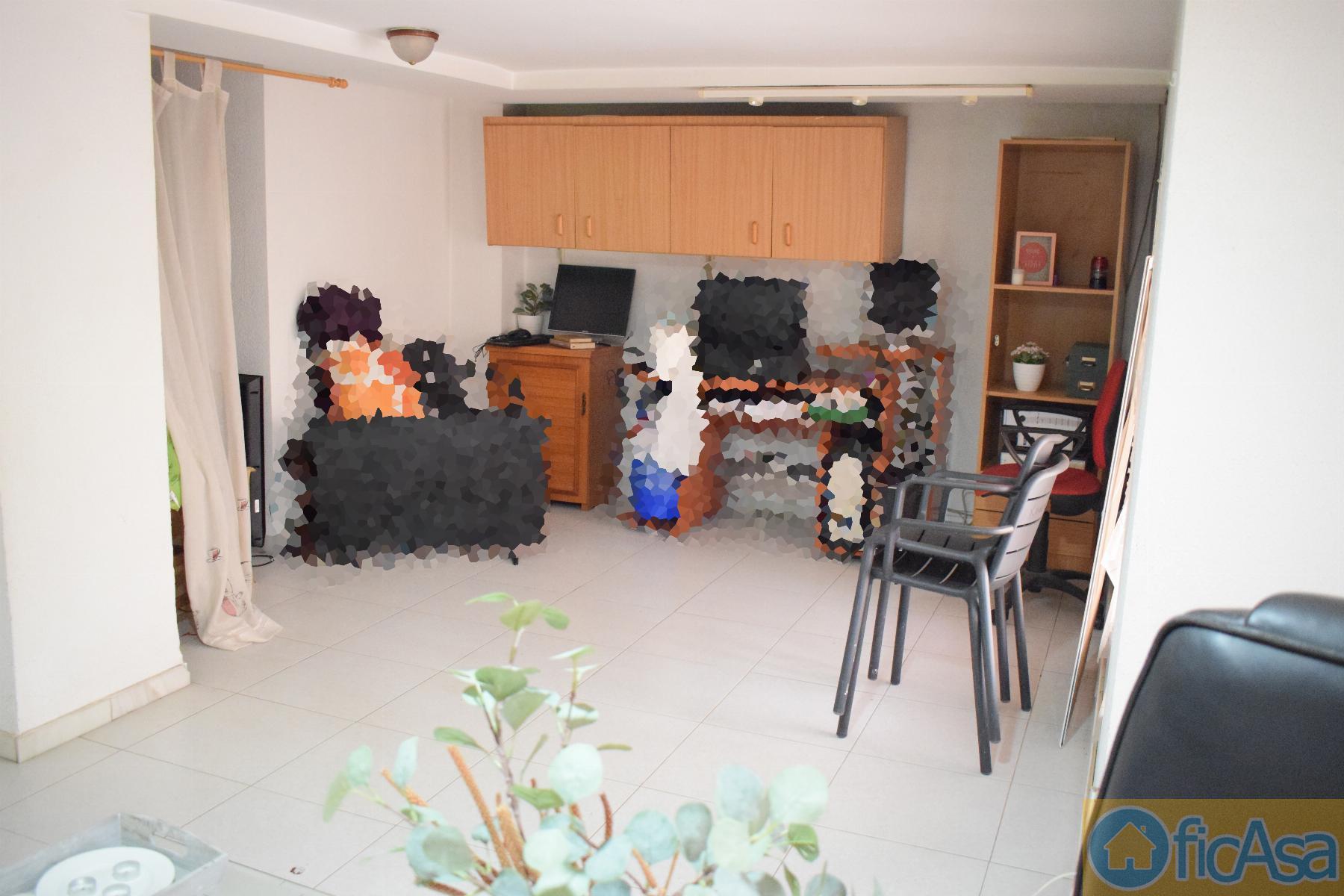 For sale of commercial in Castellón
