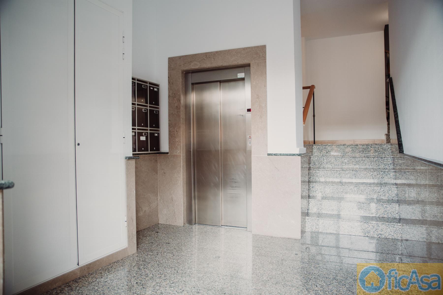 For sale of flat in Almazora